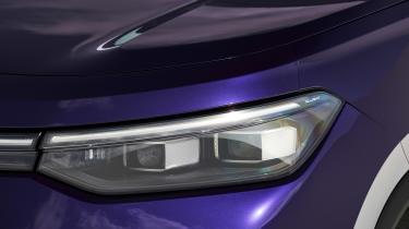 Volkswagen Tayron - front light