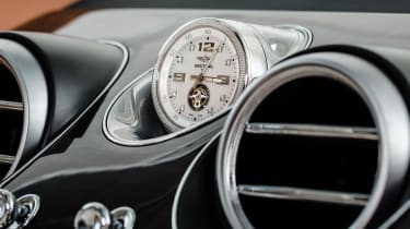 Bentley Bentayga SUV clock 2