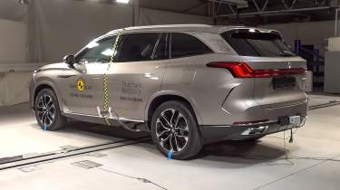 MGS9 PHEV Euro NCAP test vehicle - rear