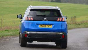 Peugeot 3008 - rear cornering