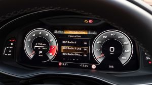 Audi SQ7 - dials