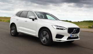 Volvo XC60 T8 - front action