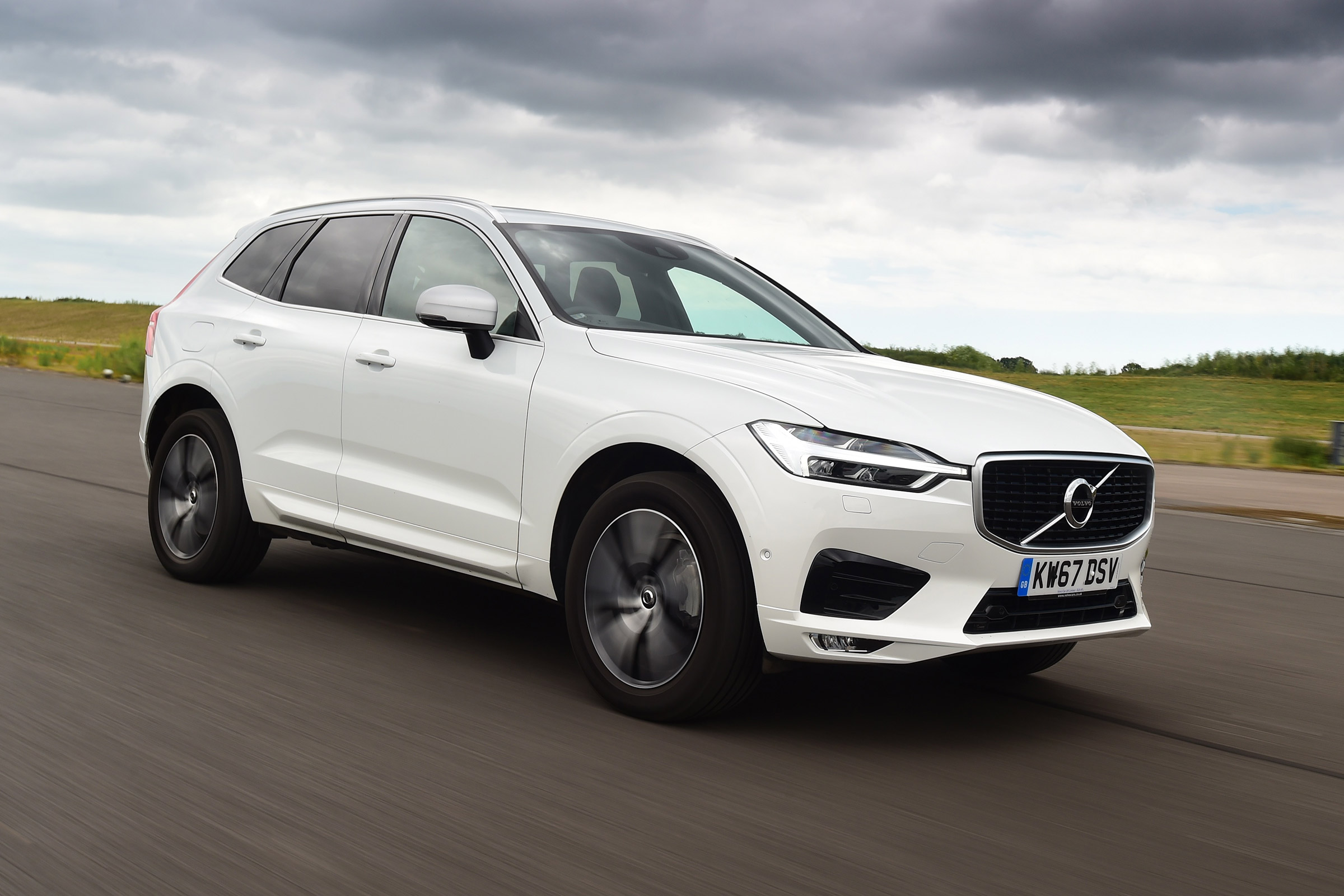 Volvo XC60 T8 - best low emissions green cars | Auto Express