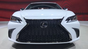 Lexus ES - Beijing show grille