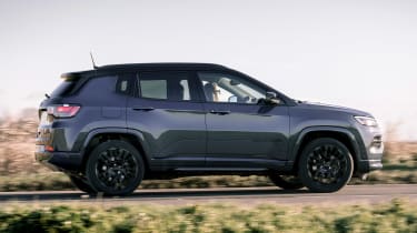 Jeep Compass 4xe - side