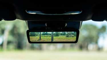 Mazda CX-6e - rear-view camera