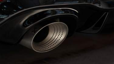 Volkswagen Golf GTI Edition 50 - exhaust