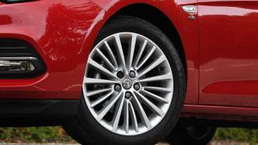 Vauxhall Astra - wheel