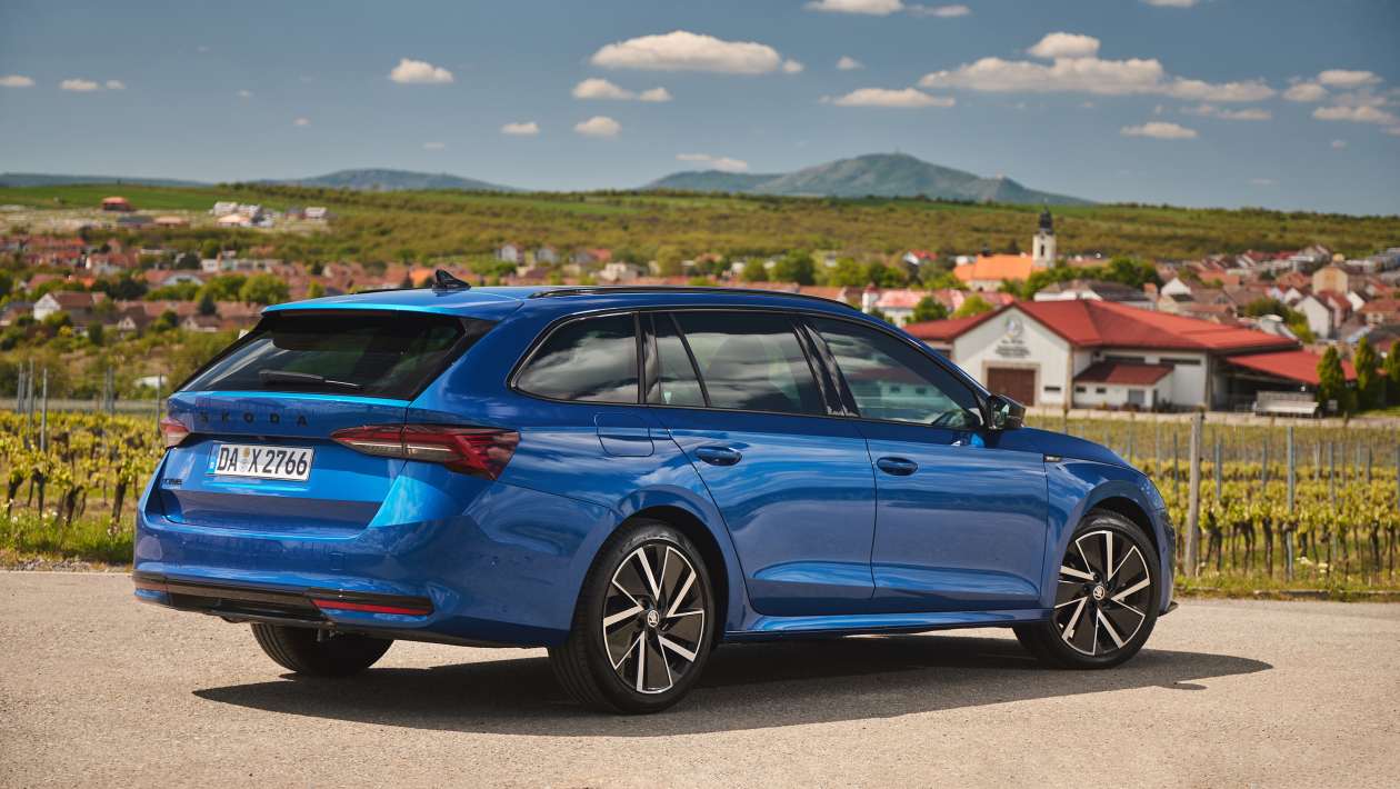Skoda%20Octavia%20Estate%20Sportline%202024-5.jpg