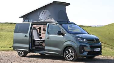 Citroen Holidays - front static with roof tent out 