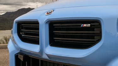BMW M2 - grille