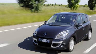 Renault Scenic front tracking