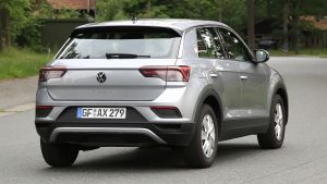 Volkswagen T-Roc - spyshot 2