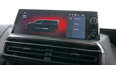 Vauxhall Vivaro Life - infotainment