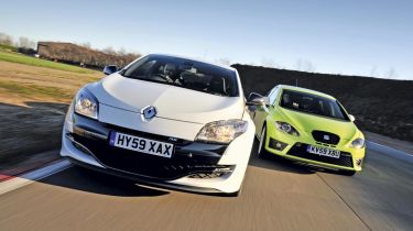 Renault Megane Cup vs SEAT Leon Cupra