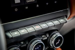 Renault Captur - buttons
