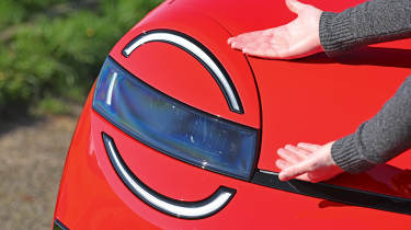 Renault 5 E-Tech Iconic Five - Nissan headlight