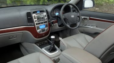 Hyundai Santa Fe CDX+ front seats