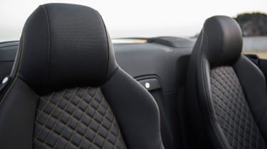 Audi R8 Spyder 2016 - seats