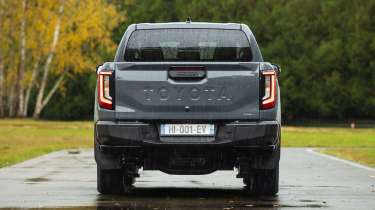 Toyota Hilux - full rear static