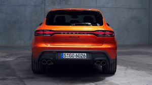 Porsche Macan S - full rear