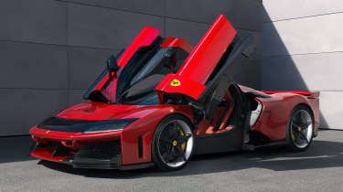 Ferrari F80 - doors open