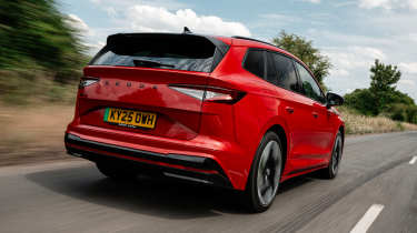 Skoda Enyaq vRS - rear tracking