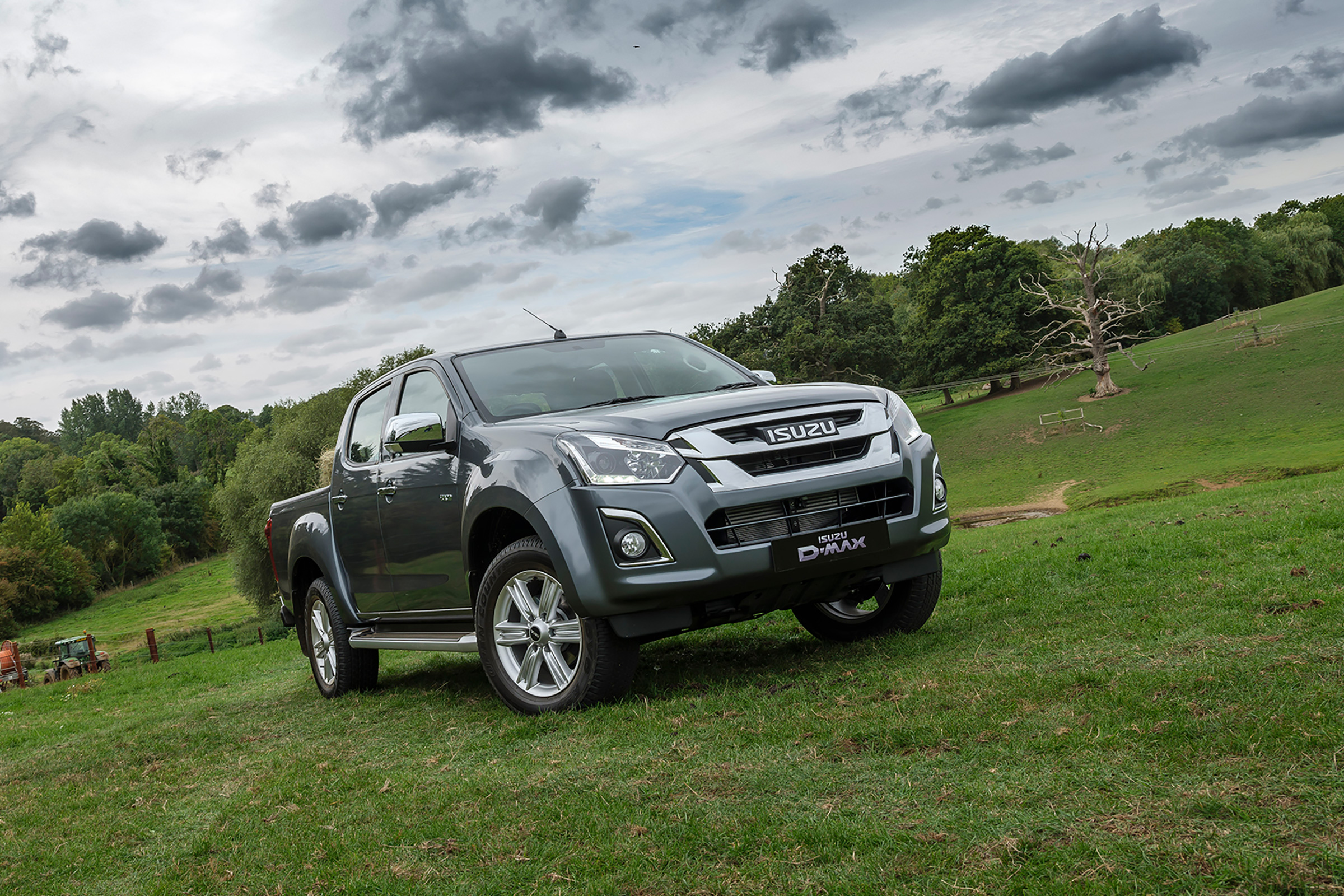 Download Updated Isuzu D-Max pick-up lands with payload and ...