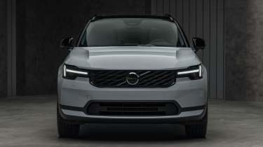 Volvo XC40 facelift - full front