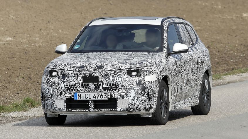 次期BMW X1、ノイエクラッセのデザインと旧来のガソリンエンジンを両立