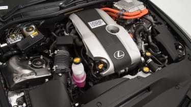 Used Lexus IS - engine