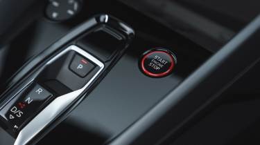 Audi RS 3 Sportback - start/stop button