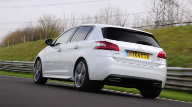 Peugeot 308 GT - rear tracking