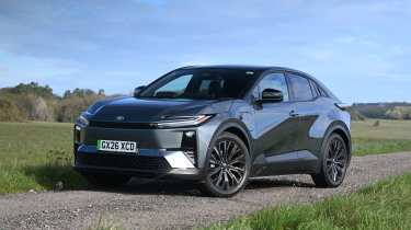 Toyota C-HR+ - front static 