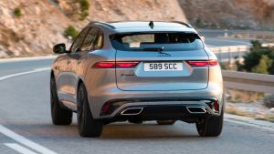 New%20Jaguar%20F-Pace%20facelift-4.jpg