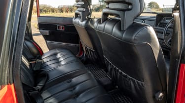 Volvo 240 - rear seats