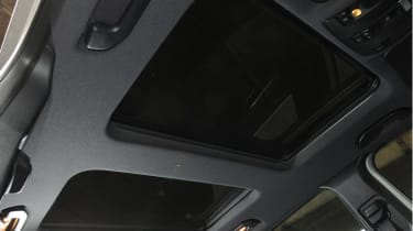 Mercedes B Class panoramic roof
