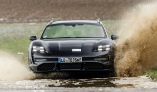 Porsche Taycan Cross Turismo