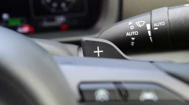 Toyota GR Yaris - gear shift paddle