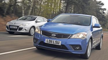 Kia Pro_cee'd vs Renault Megane Car Group Tests | Auto Express