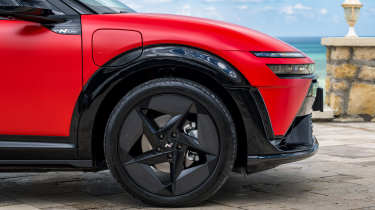 Hyundai Ioniq 3 - wheel