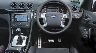 Ford S-MAX 2.0 TDCi Titanium interior