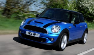 MINI Cooper SD hatchback front tracking