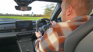 Abarth 600e Scorpionissima - driving