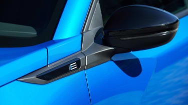 Peugeot E-2008 - wing mirror