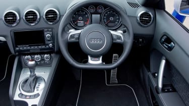 Audi TT RS Roadster dash