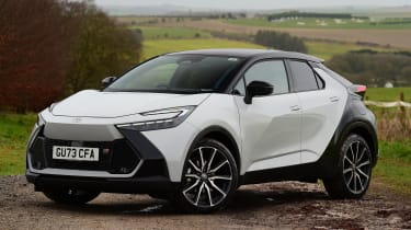 Toyota C-HR - front static
