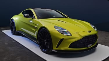 Aston Martin Vantage facelift - front studio
