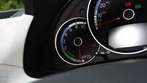 SEAT Mii electric UK - dials