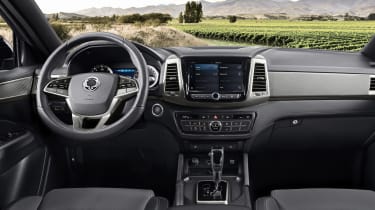 SsangYong Musso - dash